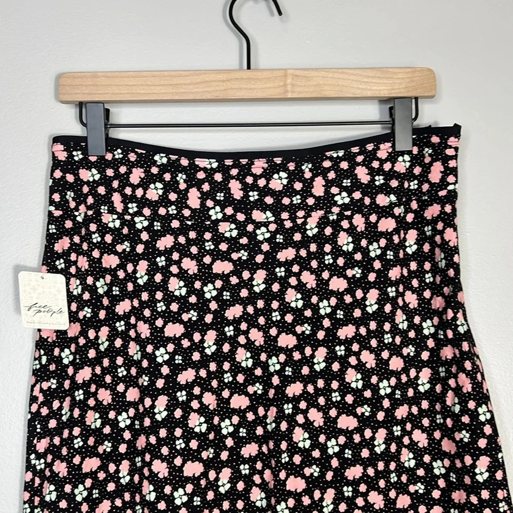 Free People Floral Mini IRL Skirt - Black - Size 4 - NWT - Picture 2 of 11